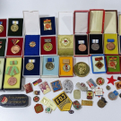 Konvolut Sammlung DDR Abzeichen Orden u.a. FDJ SED MdI (H422)