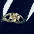 Antiker Ring mit angedeutetem Eisernem Kreuz im Ringkopf 800er Silber Gr.53-1,5g